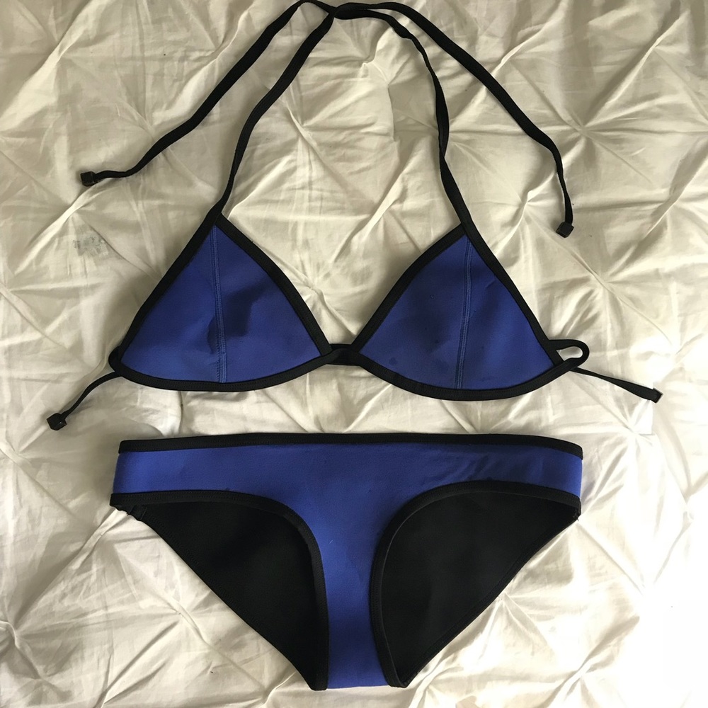 Triangl Bikini (AUTHENTIC)